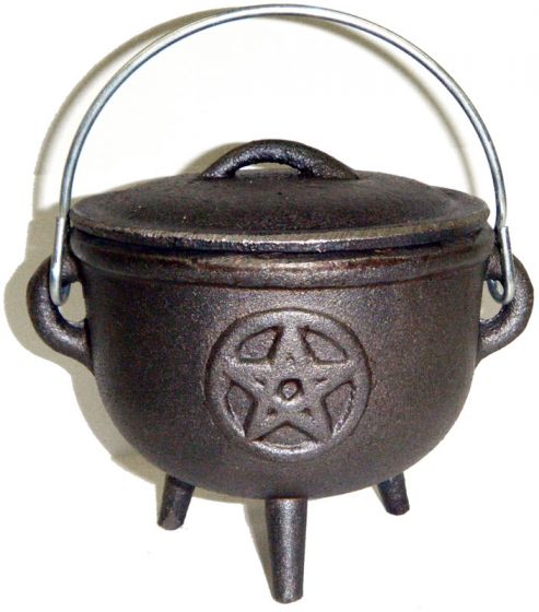 4.5 inch Cast Iron Cauldron with Lid, Pentacle - Click Image to Close