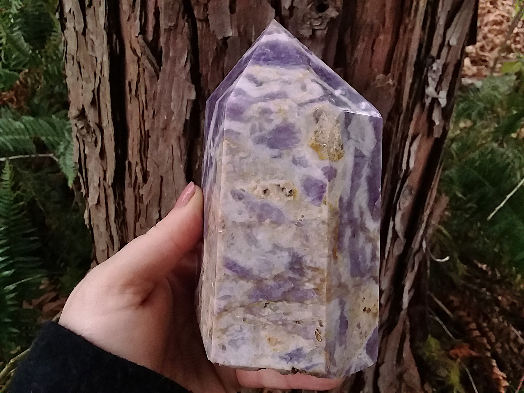 Chevron Amethyst Crystal Point Tower 2 lb 4 oz - Click Image to Close