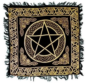Pentacle Cloth Black/Gold 18" - Click Image to Close