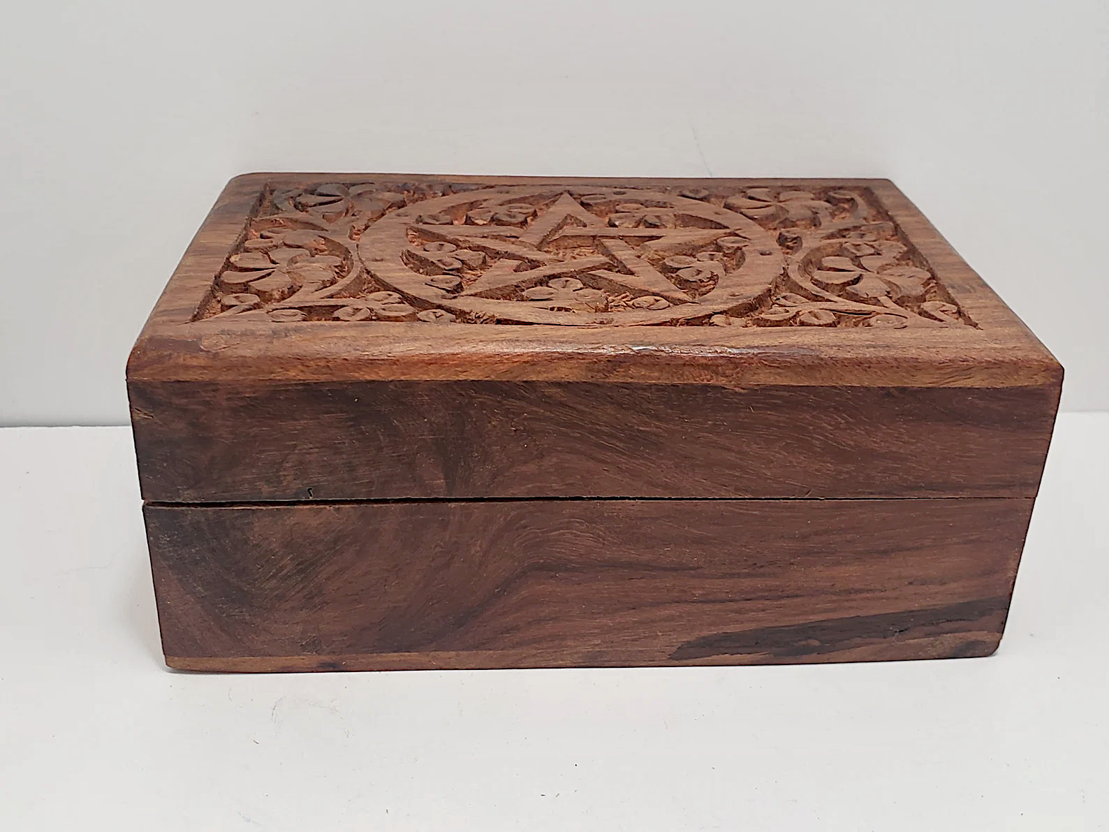 Pentacle floral carved wood box 4x6 Natural finish - Click Image to Close