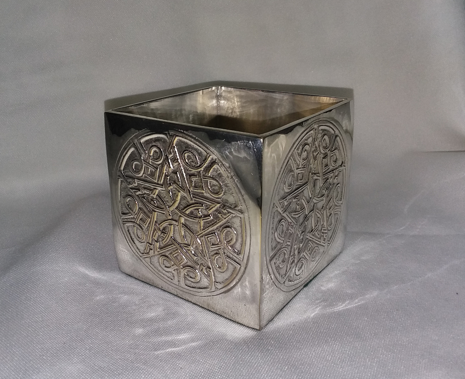 Silver tone woven celtic pentacle candle holder - last one
